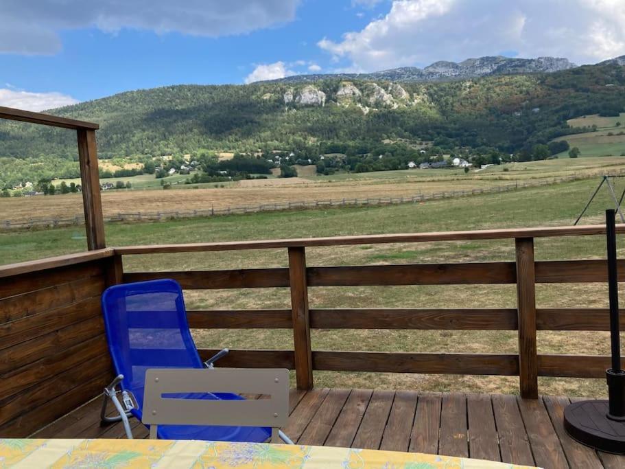 Chalet Cosy, Belle Vue, Dans Le Massif Du Vercors 朗桑韦科尔 外观 照片
